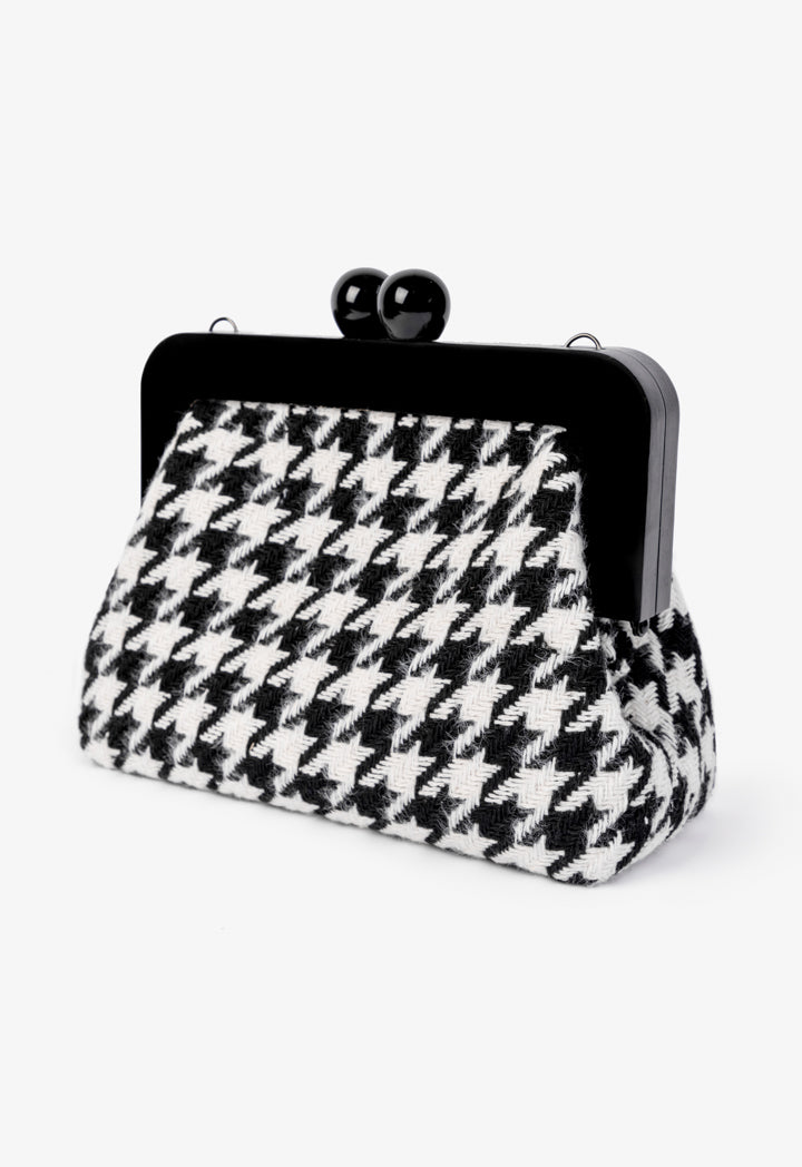 Choice Houndstooth Woven Clutch Black
