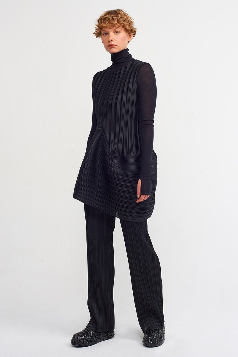 NU Sleeveless Pleated Blouse Black