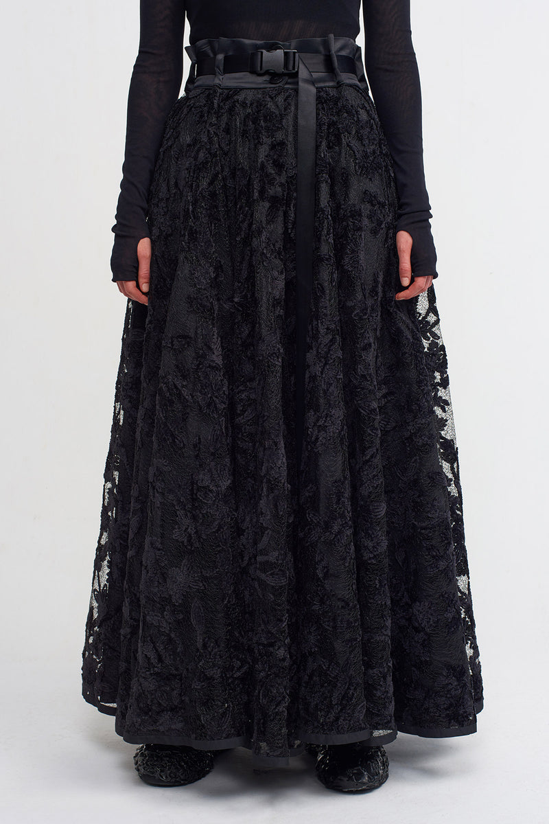 NU Lace Embroidered Long Skirt Black