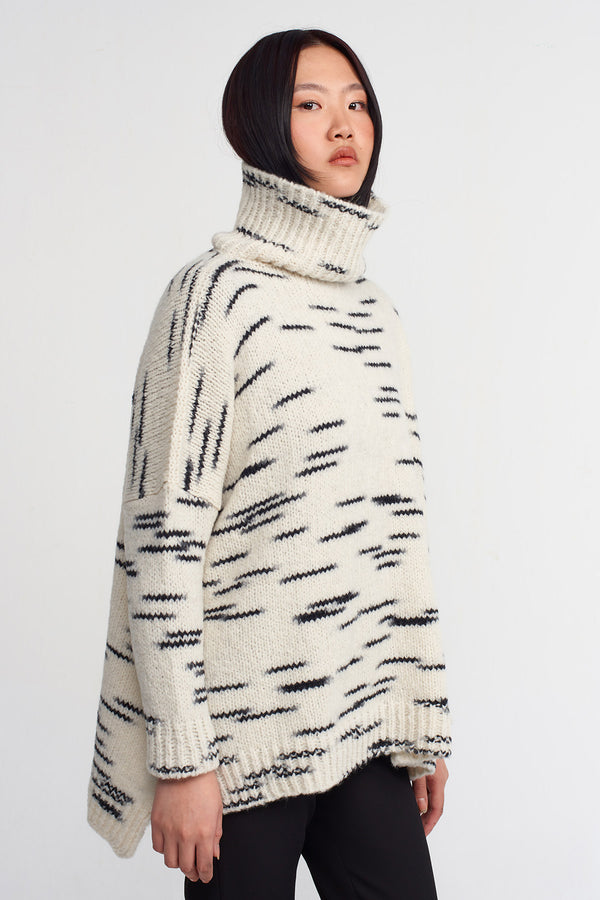 NU Mélange Patterned Turtleneck Knit Sweater Black/Ecru