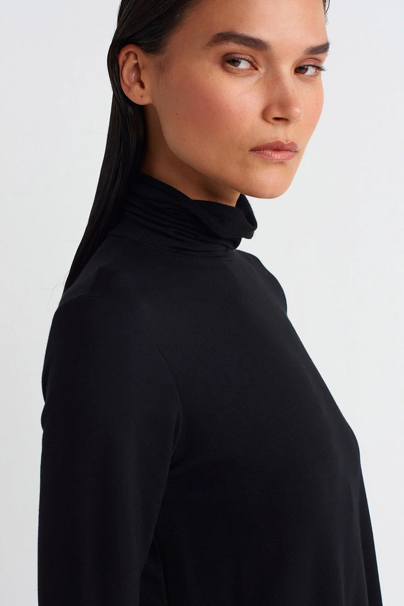 NU Turtleneck Basic Blouse Black