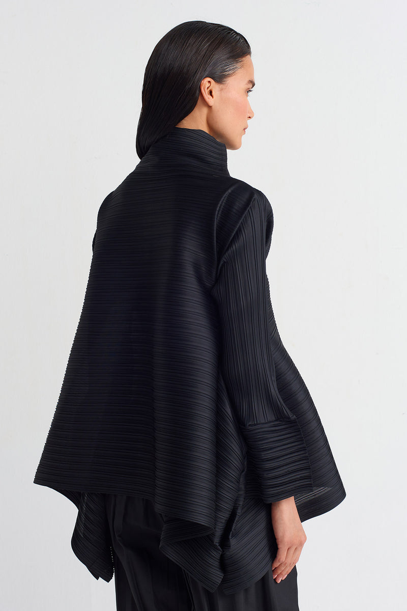 NU Pleated Jacket Black
