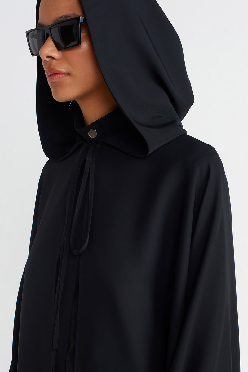 NU Hooded Cape Black