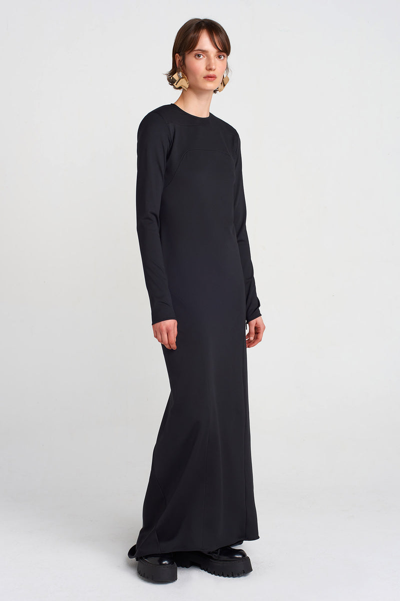 Nu Long-Tailed Dress Black