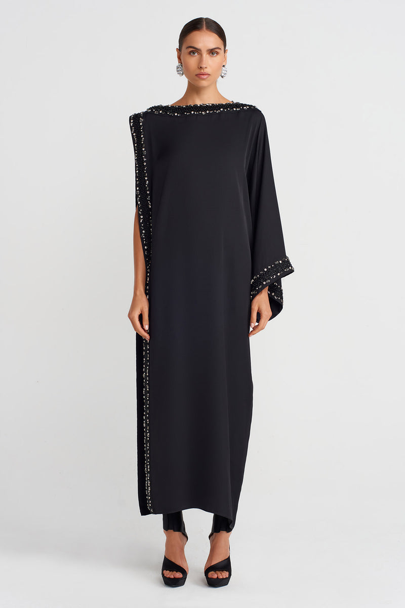 Nu One-Slit Elegant Dress With Hand-Embroidered Edges Black