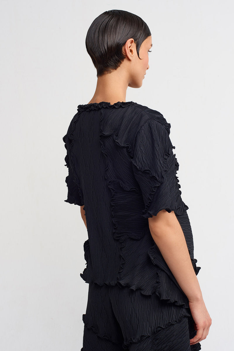 NU Stitch-Detailed Pleated T-Shirt Black