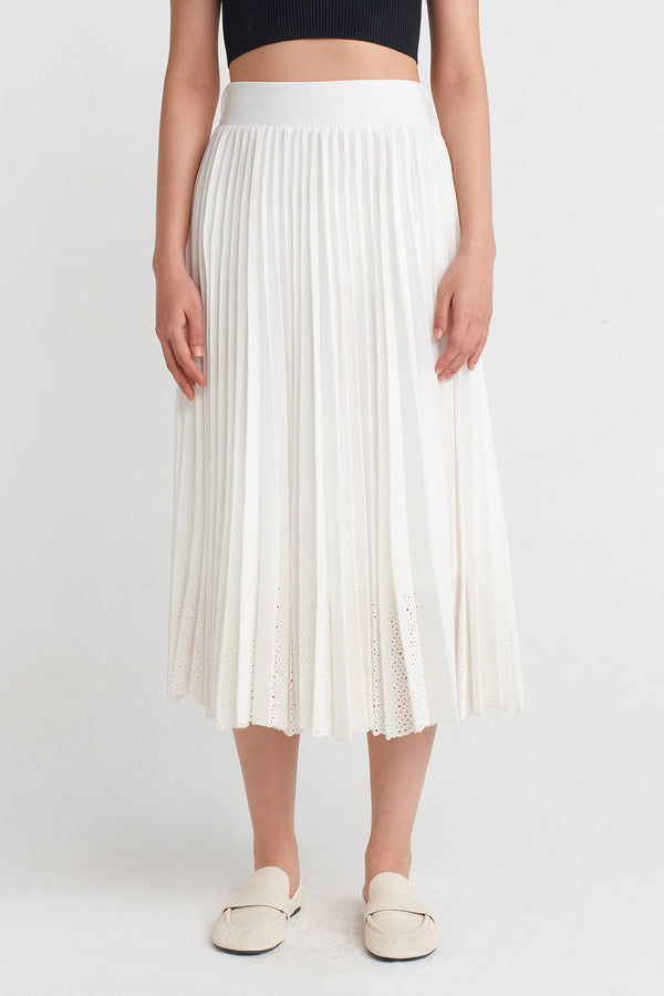NU Pleated Lace Skirt Off White