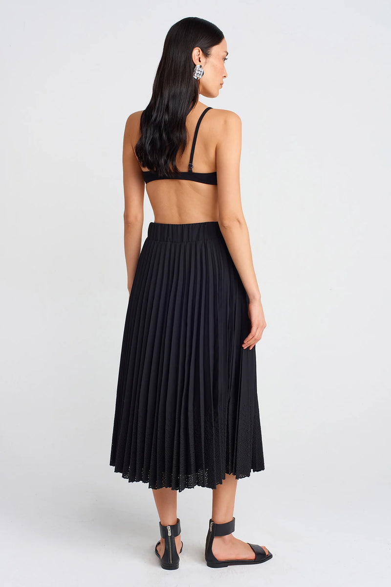 NU Pleated Lace Skirt Black